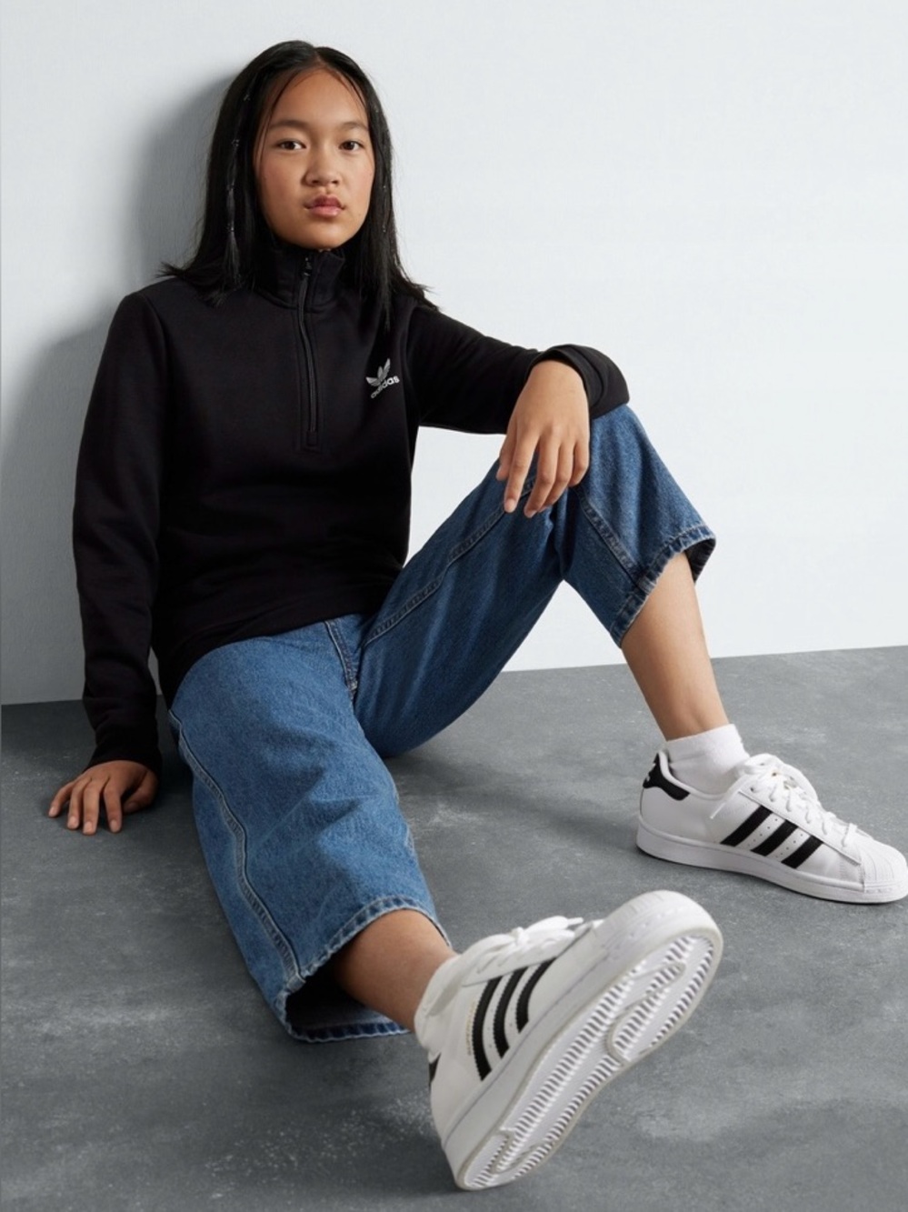 adidas  Kids Unisex Originals Black Adicolor Half-Zip Sweatshirt  Size Large